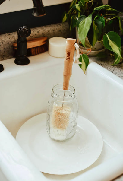 bamboo dish or bottle brush with stiff sisal fibers on the bottom and soft cotton tip bamboo dish or bottle brush with stiff sisal fibers on the bottom and soft cotton tip