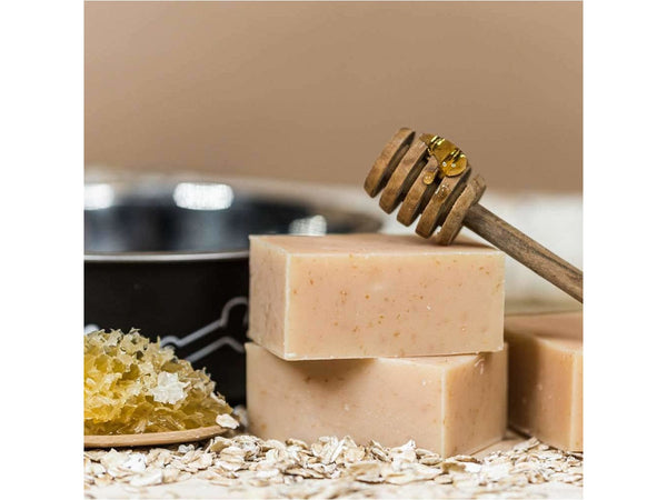 Dog Shampoo Bar: Honey & Oats, 3.8 oz bar dog shampoo bar Chagrin Valley    Dog Shampoo Bar: Honey & Oats, 3.8 oz bar dog shampoo bar Chagrin Valley