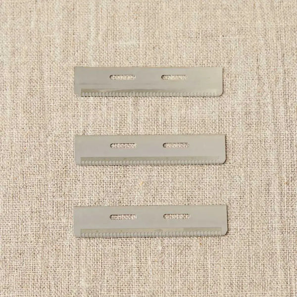 Sweater De-Pilling Comb & Fuzz Remover